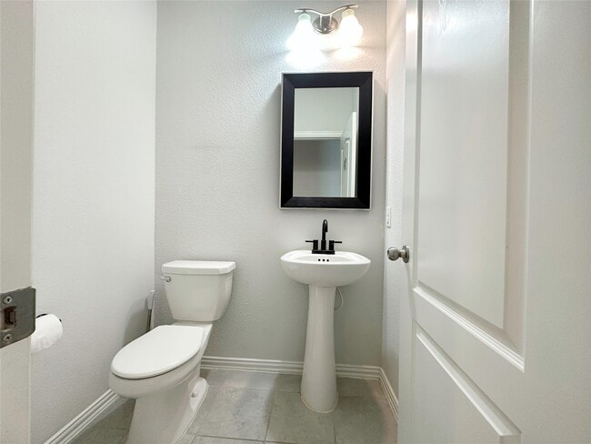 Building Photo - 23610 Carducci Dr