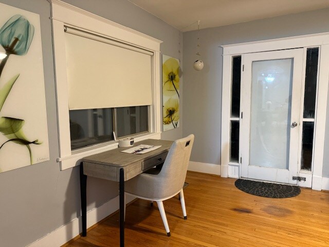 Building Photo - 2420 Simpson Ave