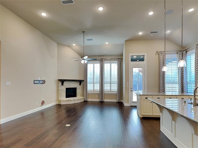 Building Photo - 14845 Belclaire Ave