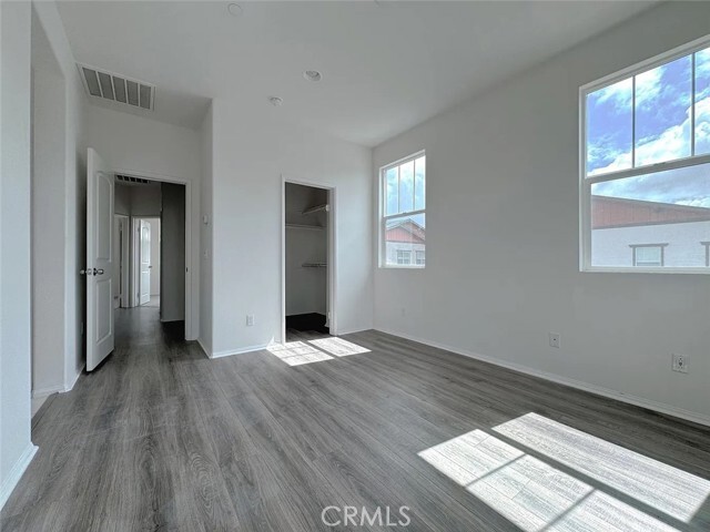 Building Photo - 4901 Heritage Dr