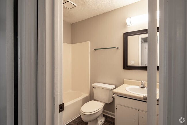 1BR, 1BA - 610SF - Arbor Park