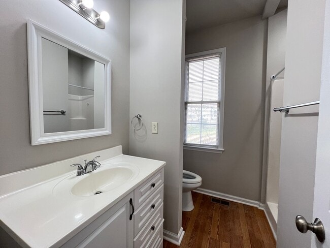 Building Photo - 121 Quail Springs Ct