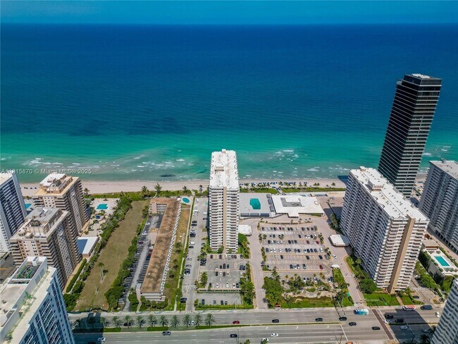 Building Photo - 1950 S Ocean Dr