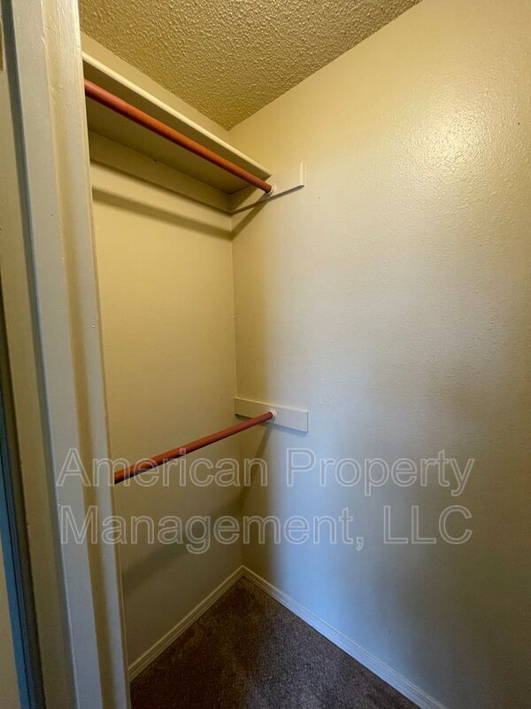 Building Photo - 13240 E 29th Pl
