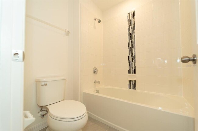 Building Photo - 1673 Swan Swim Dr