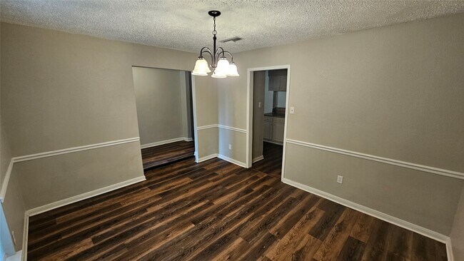Building Photo - 23915 Spring Fork Dr