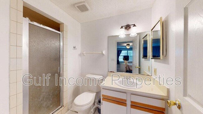 Building Photo - 5026 Water Oak Dr