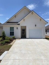 Building Photo - 12113 Trophy Ln
