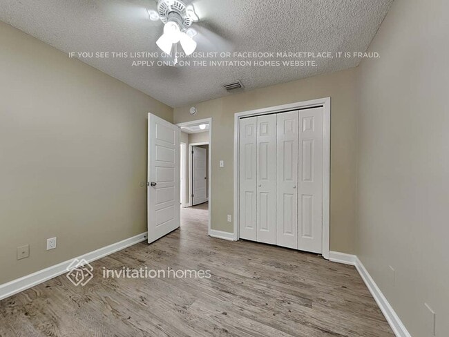 Building Photo - 15924 Eagle River Way