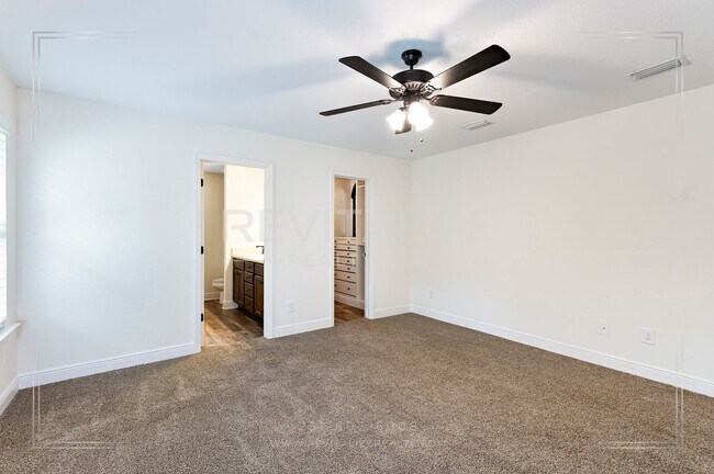 Building Photo - Elegant 4 Bed 3 Bath Cul-de-sac Home in Silverhill