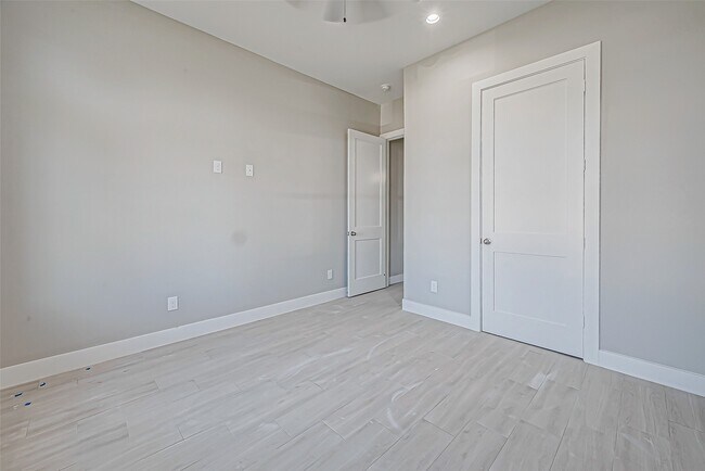 Building Photo - 3635 Needville Ave
