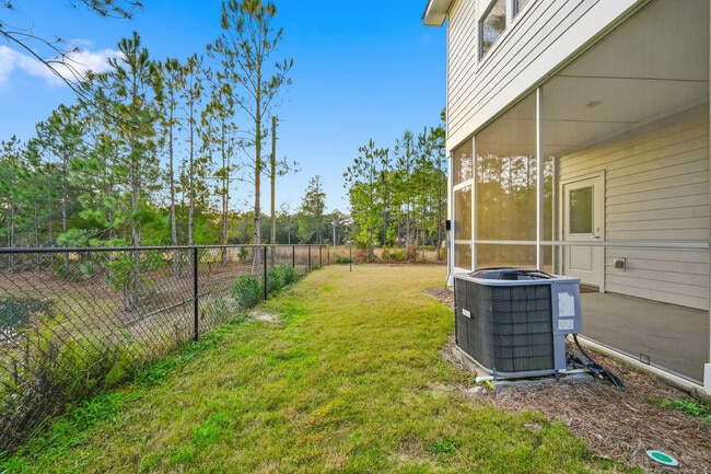 Building Photo - 235 Date Palm Ln