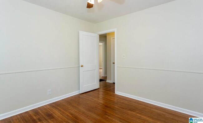 Building Photo - 921 5 Mile Rd