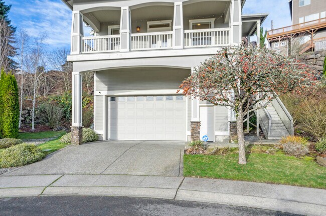 Building Photo - 1749 Skyline Ridge Ln SW