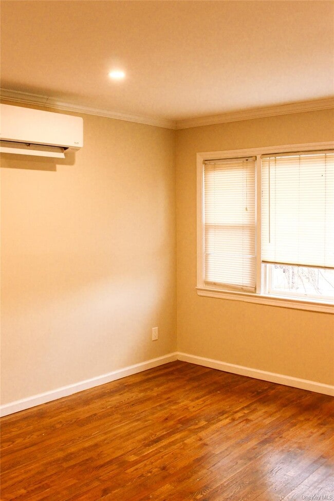 Building Photo - 121 Nassau Blvd