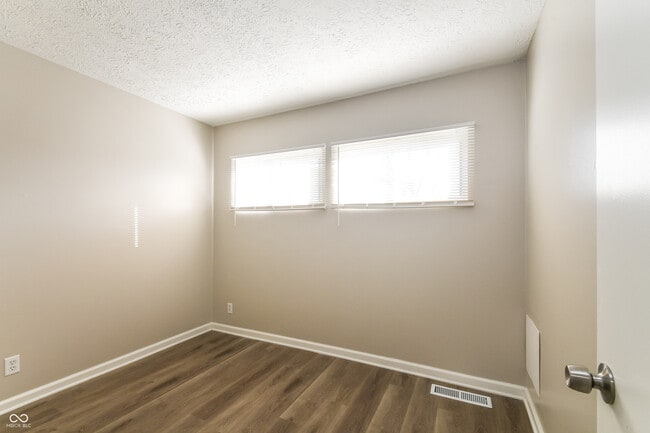 Building Photo - 4701 N Kitley Ave