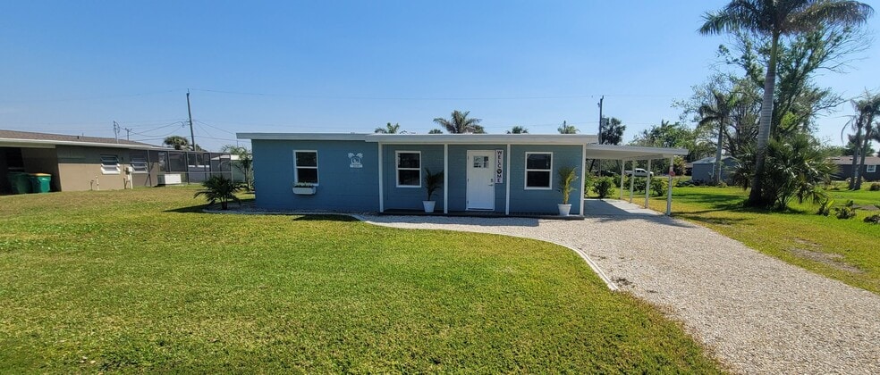 Building Photo - 3420 Ash St