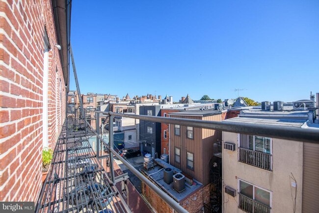 Building Photo - 1807 California St NW