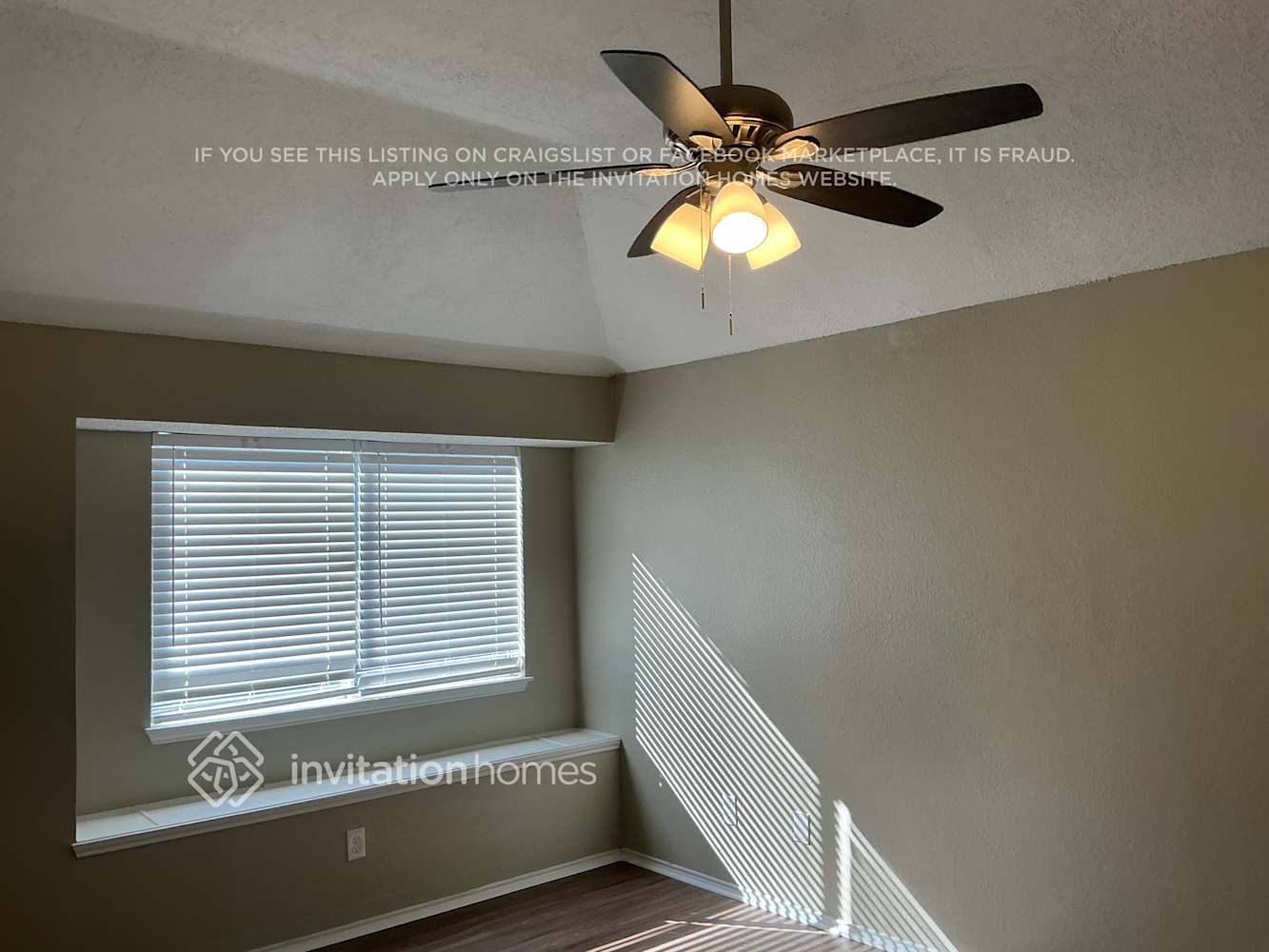 Building Photo - 8618 Fairfax Ave