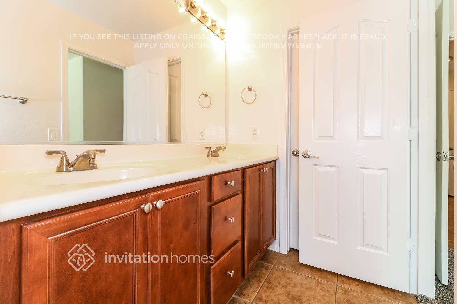 Building Photo - 16546 W Desert Bloom St