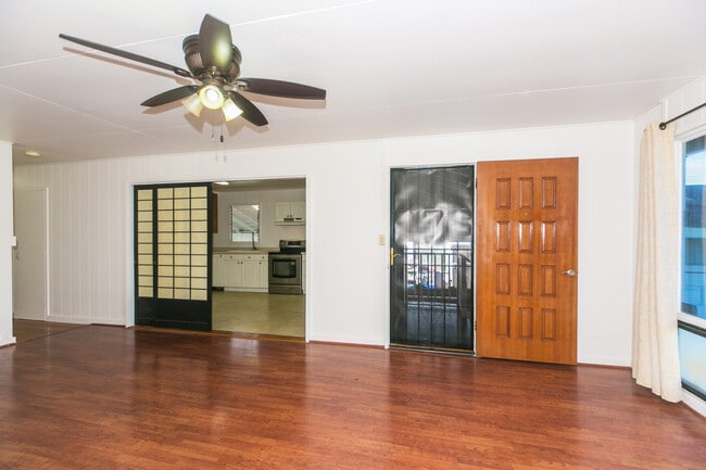 Building Photo - 730 6th Ave