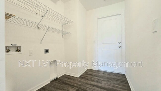 Building Photo - 232 NW 6th Ave