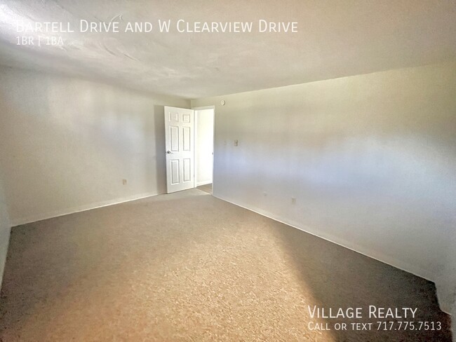 Building Photo - Newly-remodeled 1-Bed Convenient to I-83 &...