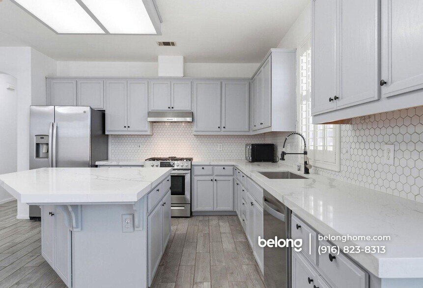 Building Photo - 1714 Nicol Way