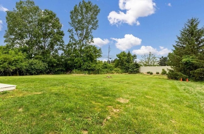 Building Photo - 281 Richards Cir