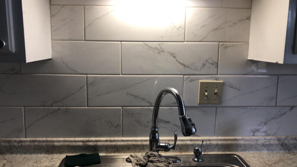 Building Photo - 1049 Stones Throw Dr NW
