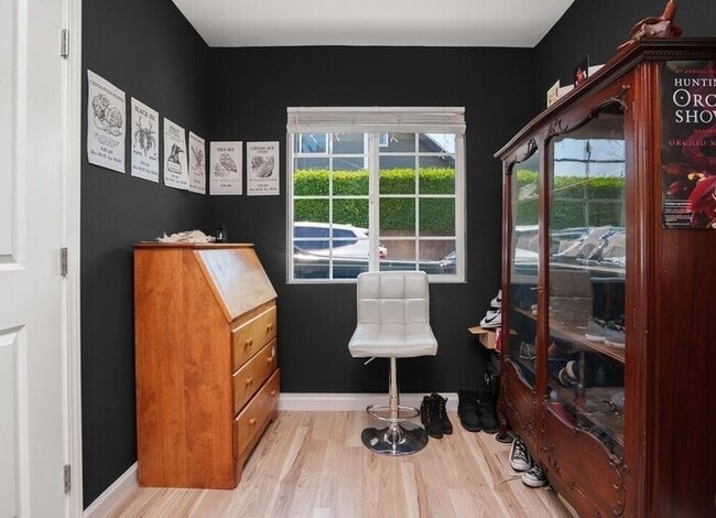 Building Photo - Single-Story 3BR Home with Permitted ADU, Private Yard & Cul-De-Sac Location – Van Nuys