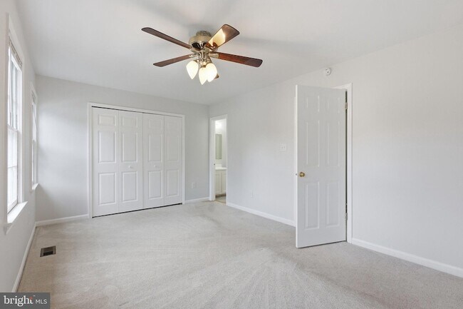 Building Photo - 8013 Dayspring Ct