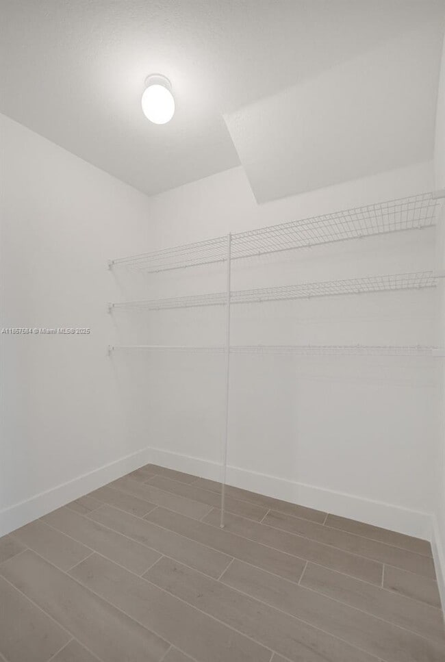 Building Photo - 133 SW 171st Ave