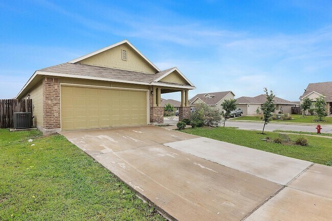 Building Photo - 13024 Tinker St