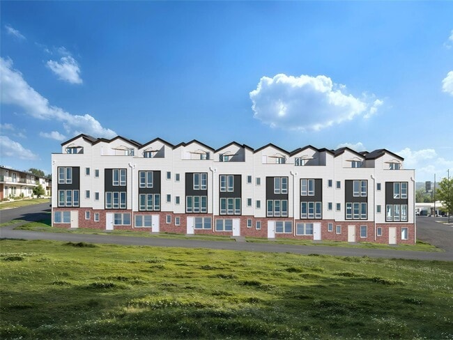 Building Photo - 815 E 5th St