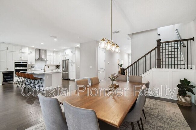 Building Photo - 5408 S Elkins Ave