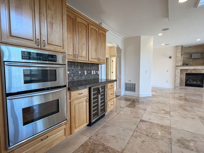 Building Photo - Bright & Beautiful Forest Heights Home with Gourmet Kitchen, Bonus Space & Private Cul-de-Sac Set...