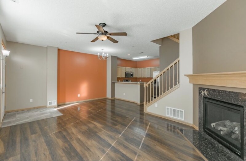 Building Photo - 1244 Chateau Ave
