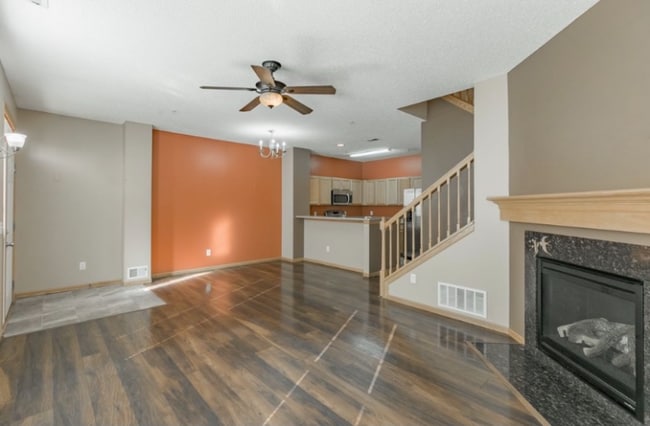 Building Photo - 1244 Chateau Ave