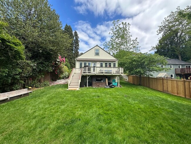 Building Photo - Briercrest ~ North Seattle Home