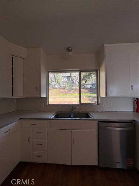 Building Photo - 4096 Lakeshore Blvd