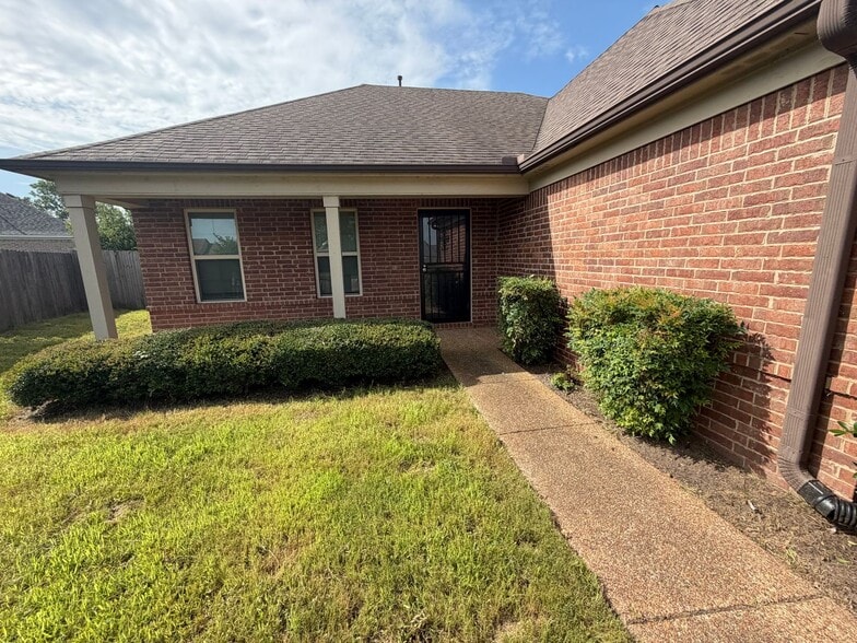 Building Photo - 5448 Mallard Park Blvd