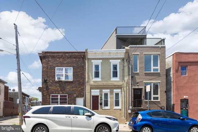 Building Photo - 2208 S 5th St