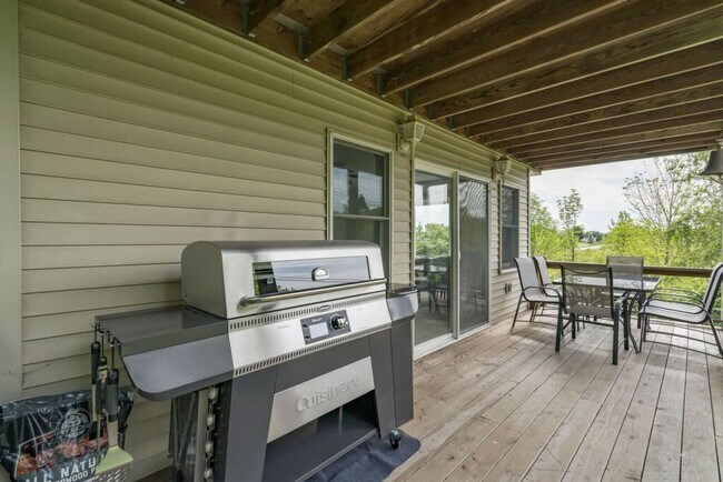 Building Photo - 40537 NY-12