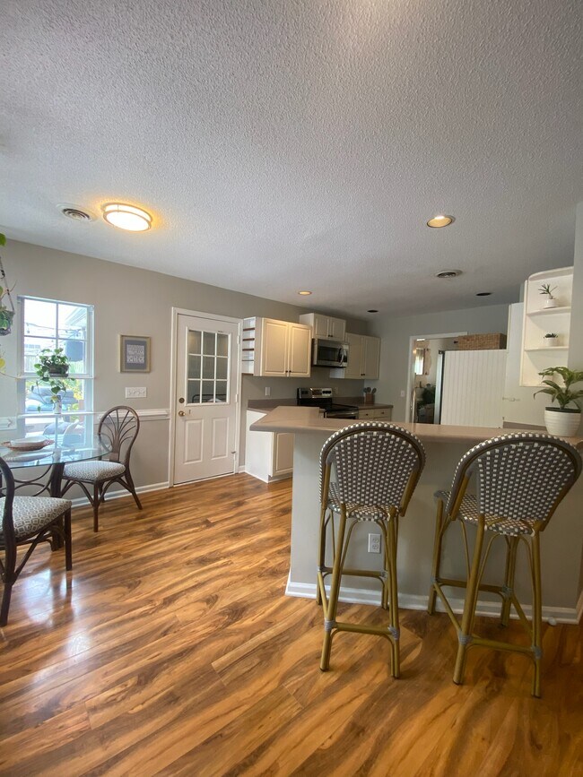 Building Photo - 209 Cannon Rd