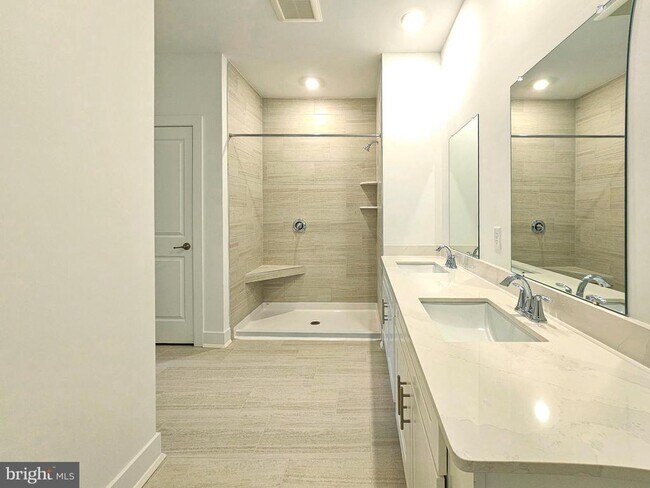 Building Photo - 2107 Prince Hall Dr