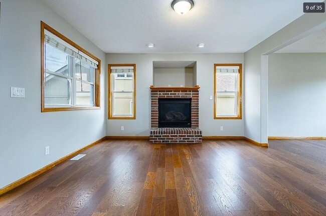 Building Photo - Gretna Gem: 4 Bedroom Home with Room to Grow