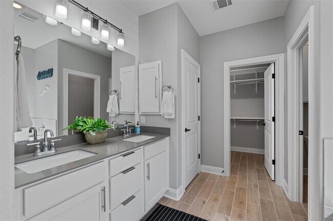 Building Photo - 3752 Forino Dr