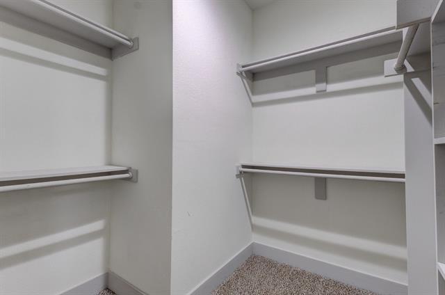 Building Photo - 6043 Rivendell Dr