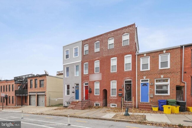 Building Photo - 816 S Potomac St